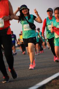 BIB: 5252
                            <button type="button" onclick="openModal(10541248)" class="btn btn-primary btn-sm float-right btn-popup" data-toggle="modal" data-target=".modal-high-quality">
                        <i class="fas fa-shopping-cart"></i> Add to Cart
                    </button>
                                            <button type="button" onclick="isThisMe(10541248, true)" class="btn btn-success btn-sm float-right btn-popup btn-isme hidden" data-toggle="tooltip" data-placement="bottom" title="นี่คือรูปของคุณใช่ไหม คลิกที่นี่เพื่อเอาเข้าอัลบั้ม">
                        <i class="fas fa-plus"></i> Add to album
                    </button>
                    <button type="button" onclick="isThisMe(10541248, false)" class="btn btn-warning btn-sm float-right btn-popup btn-isnotme hidden">
                        <i class="fas fa-ban"></i> Remove from album
                    </button>