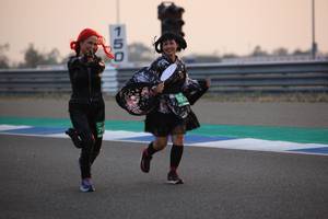 BIB: 150
                            <button type="button" onclick="openModal(11986405)" class="btn btn-primary btn-sm float-right btn-popup" data-toggle="modal" data-target=".modal-high-quality">
                        <i class="fas fa-shopping-cart"></i> Add to Cart
                    </button>
                                            <button type="button" onclick="isThisMe(11986405, true)" class="btn btn-success btn-sm float-right btn-popup btn-isme hidden" data-toggle="tooltip" data-placement="bottom" title="นี่คือรูปของคุณใช่ไหม คลิกที่นี่เพื่อเอาเข้าอัลบั้ม">
                        <i class="fas fa-plus"></i> Add to album
                    </button>
                    <button type="button" onclick="isThisMe(11986405, false)" class="btn btn-warning btn-sm float-right btn-popup btn-isnotme hidden">
                        <i class="fas fa-ban"></i> Remove from album
                    </button>