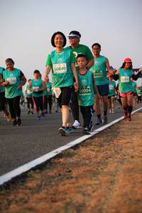 BIB: 50840, 51650, 143, 3191, 50004
                            <button type="button" onclick="openModal(11914412)" class="btn btn-primary btn-sm float-right btn-popup" data-toggle="modal" data-target=".modal-high-quality">
                        <i class="fas fa-shopping-cart"></i> Add to Cart
                    </button>
                                            <button type="button" onclick="isThisMe(11914412, true)" class="btn btn-success btn-sm float-right btn-popup btn-isme hidden" data-toggle="tooltip" data-placement="bottom" title="นี่คือรูปของคุณใช่ไหม คลิกที่นี่เพื่อเอาเข้าอัลบั้ม">
                        <i class="fas fa-plus"></i> Add to album
                    </button>
                    <button type="button" onclick="isThisMe(11914412, false)" class="btn btn-warning btn-sm float-right btn-popup btn-isnotme hidden">
                        <i class="fas fa-ban"></i> Remove from album
                    </button>