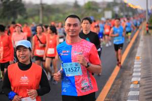 BIB: 14527
                            <button type="button" onclick="openModal(12770991)" class="btn btn-primary btn-sm float-right btn-popup" data-toggle="modal" data-target=".modal-high-quality">
                        <i class="fas fa-shopping-cart"></i> Add to Cart
                    </button>
                                            <button type="button" onclick="isThisMe(12770991, true)" class="btn btn-success btn-sm float-right btn-popup btn-isme hidden" data-toggle="tooltip" data-placement="bottom" title="นี่คือรูปของคุณใช่ไหม คลิกที่นี่เพื่อเอาเข้าอัลบั้ม">
                        <i class="fas fa-plus"></i> Add to album
                    </button>
                    <button type="button" onclick="isThisMe(12770991, false)" class="btn btn-warning btn-sm float-right btn-popup btn-isnotme hidden">
                        <i class="fas fa-ban"></i> Remove from album
                    </button>