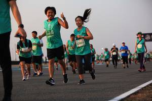 BIB: 51970, 52805
                            <button type="button" onclick="openModal(10548294)" class="btn btn-primary btn-sm float-right btn-popup" data-toggle="modal" data-target=".modal-high-quality">
                        <i class="fas fa-shopping-cart"></i> Add to Cart
                    </button>
                                            <button type="button" onclick="isThisMe(10548294, true)" class="btn btn-success btn-sm float-right btn-popup btn-isme hidden" data-toggle="tooltip" data-placement="bottom" title="นี่คือรูปของคุณใช่ไหม คลิกที่นี่เพื่อเอาเข้าอัลบั้ม">
                        <i class="fas fa-plus"></i> Add to album
                    </button>
                    <button type="button" onclick="isThisMe(10548294, false)" class="btn btn-warning btn-sm float-right btn-popup btn-isnotme hidden">
                        <i class="fas fa-ban"></i> Remove from album
                    </button>