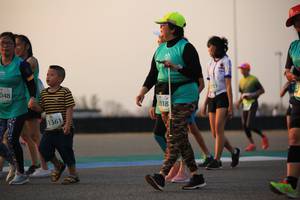 BIB: 048, 018, 1361
                            <button type="button" onclick="openModal(11925558)" class="btn btn-primary btn-sm float-right btn-popup" data-toggle="modal" data-target=".modal-high-quality">
                        <i class="fas fa-shopping-cart"></i> Add to Cart
                    </button>
                                            <button type="button" onclick="isThisMe(11925558, true)" class="btn btn-success btn-sm float-right btn-popup btn-isme hidden" data-toggle="tooltip" data-placement="bottom" title="นี่คือรูปของคุณใช่ไหม คลิกที่นี่เพื่อเอาเข้าอัลบั้ม">
                        <i class="fas fa-plus"></i> Add to album
                    </button>
                    <button type="button" onclick="isThisMe(11925558, false)" class="btn btn-warning btn-sm float-right btn-popup btn-isnotme hidden">
                        <i class="fas fa-ban"></i> Remove from album
                    </button>