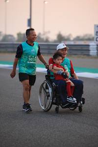 BIB: 5017
                            <button type="button" onclick="openModal(11988097)" class="btn btn-primary btn-sm float-right btn-popup" data-toggle="modal" data-target=".modal-high-quality">
                        <i class="fas fa-shopping-cart"></i> Add to Cart
                    </button>
                                            <button type="button" onclick="isThisMe(11988097, true)" class="btn btn-success btn-sm float-right btn-popup btn-isme hidden" data-toggle="tooltip" data-placement="bottom" title="นี่คือรูปของคุณใช่ไหม คลิกที่นี่เพื่อเอาเข้าอัลบั้ม">
                        <i class="fas fa-plus"></i> Add to album
                    </button>
                    <button type="button" onclick="isThisMe(11988097, false)" class="btn btn-warning btn-sm float-right btn-popup btn-isnotme hidden">
                        <i class="fas fa-ban"></i> Remove from album
                    </button>