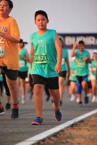 BIB: 51823
                            <button type="button" onclick="openModal(11882074)" class="btn btn-primary btn-sm float-right btn-popup" data-toggle="modal" data-target=".modal-high-quality">
                        <i class="fas fa-shopping-cart"></i> Add to Cart
                    </button>
                                            <button type="button" onclick="isThisMe(11882074, true)" class="btn btn-success btn-sm float-right btn-popup btn-isme hidden" data-toggle="tooltip" data-placement="bottom" title="นี่คือรูปของคุณใช่ไหม คลิกที่นี่เพื่อเอาเข้าอัลบั้ม">
                        <i class="fas fa-plus"></i> Add to album
                    </button>
                    <button type="button" onclick="isThisMe(11882074, false)" class="btn btn-warning btn-sm float-right btn-popup btn-isnotme hidden">
                        <i class="fas fa-ban"></i> Remove from album
                    </button>