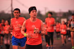 BIB: 2653, 1011
                            <button type="button" onclick="openModal(12721718)" class="btn btn-primary btn-sm float-right btn-popup" data-toggle="modal" data-target=".modal-high-quality">
                        <i class="fas fa-shopping-cart"></i> Add to Cart
                    </button>
                                            <button type="button" onclick="isThisMe(12721718, true)" class="btn btn-success btn-sm float-right btn-popup btn-isme hidden" data-toggle="tooltip" data-placement="bottom" title="นี่คือรูปของคุณใช่ไหม คลิกที่นี่เพื่อเอาเข้าอัลบั้ม">
                        <i class="fas fa-plus"></i> Add to album
                    </button>
                    <button type="button" onclick="isThisMe(12721718, false)" class="btn btn-warning btn-sm float-right btn-popup btn-isnotme hidden">
                        <i class="fas fa-ban"></i> Remove from album
                    </button>