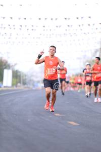 BIB: 25556
                            <button type="button" onclick="openModal(11026097)" class="btn btn-primary btn-sm float-right btn-popup" data-toggle="modal" data-target=".modal-high-quality">
                        <i class="fas fa-shopping-cart"></i> Add to Cart
                    </button>
                                            <button type="button" onclick="isThisMe(11026097, true)" class="btn btn-success btn-sm float-right btn-popup btn-isme hidden" data-toggle="tooltip" data-placement="bottom" title="นี่คือรูปของคุณใช่ไหม คลิกที่นี่เพื่อเอาเข้าอัลบั้ม">
                        <i class="fas fa-plus"></i> Add to album
                    </button>
                    <button type="button" onclick="isThisMe(11026097, false)" class="btn btn-warning btn-sm float-right btn-popup btn-isnotme hidden">
                        <i class="fas fa-ban"></i> Remove from album
                    </button>