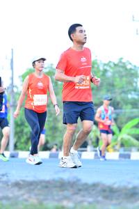 BIB: 426, 28413
                            <button type="button" onclick="openModal(11510296)" class="btn btn-primary btn-sm float-right btn-popup" data-toggle="modal" data-target=".modal-high-quality">
                        <i class="fas fa-shopping-cart"></i> Add to Cart
                    </button>
                                            <button type="button" onclick="isThisMe(11510296, true)" class="btn btn-success btn-sm float-right btn-popup btn-isme hidden" data-toggle="tooltip" data-placement="bottom" title="นี่คือรูปของคุณใช่ไหม คลิกที่นี่เพื่อเอาเข้าอัลบั้ม">
                        <i class="fas fa-plus"></i> Add to album
                    </button>
                    <button type="button" onclick="isThisMe(11510296, false)" class="btn btn-warning btn-sm float-right btn-popup btn-isnotme hidden">
                        <i class="fas fa-ban"></i> Remove from album
                    </button>