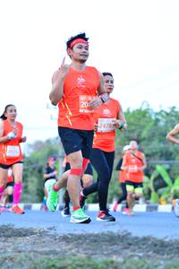 BIB: 24785
                            <button type="button" onclick="openModal(11510526)" class="btn btn-primary btn-sm float-right btn-popup" data-toggle="modal" data-target=".modal-high-quality">
                        <i class="fas fa-shopping-cart"></i> Add to Cart
                    </button>
                                            <button type="button" onclick="isThisMe(11510526, true)" class="btn btn-success btn-sm float-right btn-popup btn-isme hidden" data-toggle="tooltip" data-placement="bottom" title="นี่คือรูปของคุณใช่ไหม คลิกที่นี่เพื่อเอาเข้าอัลบั้ม">
                        <i class="fas fa-plus"></i> Add to album
                    </button>
                    <button type="button" onclick="isThisMe(11510526, false)" class="btn btn-warning btn-sm float-right btn-popup btn-isnotme hidden">
                        <i class="fas fa-ban"></i> Remove from album
                    </button>