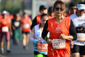 BIB: 208
                            <button type="button" onclick="openModal(11008698)" class="btn btn-primary btn-sm float-right btn-popup" data-toggle="modal" data-target=".modal-high-quality">
                        <i class="fas fa-shopping-cart"></i> Add to Cart
                    </button>
                                            <button type="button" onclick="isThisMe(11008698, true)" class="btn btn-success btn-sm float-right btn-popup btn-isme hidden" data-toggle="tooltip" data-placement="bottom" title="นี่คือรูปของคุณใช่ไหม คลิกที่นี่เพื่อเอาเข้าอัลบั้ม">
                        <i class="fas fa-plus"></i> Add to album
                    </button>
                    <button type="button" onclick="isThisMe(11008698, false)" class="btn btn-warning btn-sm float-right btn-popup btn-isnotme hidden">
                        <i class="fas fa-ban"></i> Remove from album
                    </button>