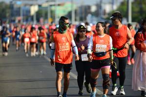 BIB: 22016, 24313, 246
                            <button type="button" onclick="openModal(11038104)" class="btn btn-primary btn-sm float-right btn-popup" data-toggle="modal" data-target=".modal-high-quality">
                        <i class="fas fa-shopping-cart"></i> Add to Cart
                    </button>
                                            <button type="button" onclick="isThisMe(11038104, true)" class="btn btn-success btn-sm float-right btn-popup btn-isme hidden" data-toggle="tooltip" data-placement="bottom" title="นี่คือรูปของคุณใช่ไหม คลิกที่นี่เพื่อเอาเข้าอัลบั้ม">
                        <i class="fas fa-plus"></i> Add to album
                    </button>
                    <button type="button" onclick="isThisMe(11038104, false)" class="btn btn-warning btn-sm float-right btn-popup btn-isnotme hidden">
                        <i class="fas fa-ban"></i> Remove from album
                    </button>