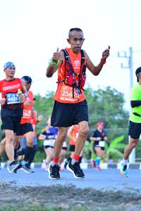 BIB: 256
                            <button type="button" onclick="openModal(11510655)" class="btn btn-primary btn-sm float-right btn-popup" data-toggle="modal" data-target=".modal-high-quality">
                        <i class="fas fa-shopping-cart"></i> Add to Cart
                    </button>
                                            <button type="button" onclick="isThisMe(11510655, true)" class="btn btn-success btn-sm float-right btn-popup btn-isme hidden" data-toggle="tooltip" data-placement="bottom" title="นี่คือรูปของคุณใช่ไหม คลิกที่นี่เพื่อเอาเข้าอัลบั้ม">
                        <i class="fas fa-plus"></i> Add to album
                    </button>
                    <button type="button" onclick="isThisMe(11510655, false)" class="btn btn-warning btn-sm float-right btn-popup btn-isnotme hidden">
                        <i class="fas fa-ban"></i> Remove from album
                    </button>