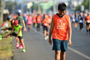 BIB: 565
                            <button type="button" onclick="openModal(11013553)" class="btn btn-primary btn-sm float-right btn-popup" data-toggle="modal" data-target=".modal-high-quality">
                        <i class="fas fa-shopping-cart"></i> Add to Cart
                    </button>
                                            <button type="button" onclick="isThisMe(11013553, true)" class="btn btn-success btn-sm float-right btn-popup btn-isme hidden" data-toggle="tooltip" data-placement="bottom" title="นี่คือรูปของคุณใช่ไหม คลิกที่นี่เพื่อเอาเข้าอัลบั้ม">
                        <i class="fas fa-plus"></i> Add to album
                    </button>
                    <button type="button" onclick="isThisMe(11013553, false)" class="btn btn-warning btn-sm float-right btn-popup btn-isnotme hidden">
                        <i class="fas fa-ban"></i> Remove from album
                    </button>