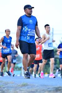 BIB: 42594, 4542, 4050
                            <button type="button" onclick="openModal(11517279)" class="btn btn-primary btn-sm float-right btn-popup" data-toggle="modal" data-target=".modal-high-quality">
                        <i class="fas fa-shopping-cart"></i> Add to Cart
                    </button>
                                            <button type="button" onclick="isThisMe(11517279, true)" class="btn btn-success btn-sm float-right btn-popup btn-isme hidden" data-toggle="tooltip" data-placement="bottom" title="นี่คือรูปของคุณใช่ไหม คลิกที่นี่เพื่อเอาเข้าอัลบั้ม">
                        <i class="fas fa-plus"></i> Add to album
                    </button>
                    <button type="button" onclick="isThisMe(11517279, false)" class="btn btn-warning btn-sm float-right btn-popup btn-isnotme hidden">
                        <i class="fas fa-ban"></i> Remove from album
                    </button>