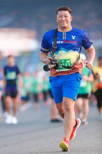 BIB: 213
                            <button type="button" onclick="openModal(10547608)" class="btn btn-primary btn-sm float-right btn-popup" data-toggle="modal" data-target=".modal-high-quality">
                        <i class="fas fa-shopping-cart"></i> Add to Cart
                    </button>
                                            <button type="button" onclick="isThisMe(10547608, true)" class="btn btn-success btn-sm float-right btn-popup btn-isme hidden" data-toggle="tooltip" data-placement="bottom" title="นี่คือรูปของคุณใช่ไหม คลิกที่นี่เพื่อเอาเข้าอัลบั้ม">
                        <i class="fas fa-plus"></i> Add to album
                    </button>
                    <button type="button" onclick="isThisMe(10547608, false)" class="btn btn-warning btn-sm float-right btn-popup btn-isnotme hidden">
                        <i class="fas fa-ban"></i> Remove from album
                    </button>