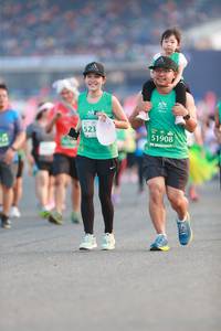 BIB: 523, 51908
                            <button type="button" onclick="openModal(10551219)" class="btn btn-primary btn-sm float-right btn-popup" data-toggle="modal" data-target=".modal-high-quality">
                        <i class="fas fa-shopping-cart"></i> Add to Cart
                    </button>
                                            <button type="button" onclick="isThisMe(10551219, true)" class="btn btn-success btn-sm float-right btn-popup btn-isme hidden" data-toggle="tooltip" data-placement="bottom" title="นี่คือรูปของคุณใช่ไหม คลิกที่นี่เพื่อเอาเข้าอัลบั้ม">
                        <i class="fas fa-plus"></i> Add to album
                    </button>
                    <button type="button" onclick="isThisMe(10551219, false)" class="btn btn-warning btn-sm float-right btn-popup btn-isnotme hidden">
                        <i class="fas fa-ban"></i> Remove from album
                    </button>