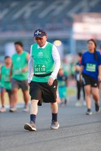 BIB: 50118
                            <button type="button" onclick="openModal(10559968)" class="btn btn-primary btn-sm float-right btn-popup" data-toggle="modal" data-target=".modal-high-quality">
                        <i class="fas fa-shopping-cart"></i> Add to Cart
                    </button>
                                            <button type="button" onclick="isThisMe(10559968, true)" class="btn btn-success btn-sm float-right btn-popup btn-isme hidden" data-toggle="tooltip" data-placement="bottom" title="นี่คือรูปของคุณใช่ไหม คลิกที่นี่เพื่อเอาเข้าอัลบั้ม">
                        <i class="fas fa-plus"></i> Add to album
                    </button>
                    <button type="button" onclick="isThisMe(10559968, false)" class="btn btn-warning btn-sm float-right btn-popup btn-isnotme hidden">
                        <i class="fas fa-ban"></i> Remove from album
                    </button>