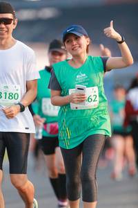 BIB: 3180
                            <button type="button" onclick="openModal(10544953)" class="btn btn-primary btn-sm float-right btn-popup" data-toggle="modal" data-target=".modal-high-quality">
                        <i class="fas fa-shopping-cart"></i> Add to Cart
                    </button>
                                            <button type="button" onclick="isThisMe(10544953, true)" class="btn btn-success btn-sm float-right btn-popup btn-isme hidden" data-toggle="tooltip" data-placement="bottom" title="นี่คือรูปของคุณใช่ไหม คลิกที่นี่เพื่อเอาเข้าอัลบั้ม">
                        <i class="fas fa-plus"></i> Add to album
                    </button>
                    <button type="button" onclick="isThisMe(10544953, false)" class="btn btn-warning btn-sm float-right btn-popup btn-isnotme hidden">
                        <i class="fas fa-ban"></i> Remove from album
                    </button>