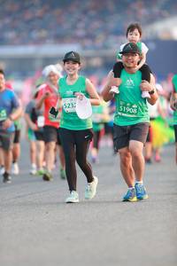 BIB: 523, 1908
                            <button type="button" onclick="openModal(10551217)" class="btn btn-primary btn-sm float-right btn-popup" data-toggle="modal" data-target=".modal-high-quality">
                        <i class="fas fa-shopping-cart"></i> Add to Cart
                    </button>
                                            <button type="button" onclick="isThisMe(10551217, true)" class="btn btn-success btn-sm float-right btn-popup btn-isme hidden" data-toggle="tooltip" data-placement="bottom" title="นี่คือรูปของคุณใช่ไหม คลิกที่นี่เพื่อเอาเข้าอัลบั้ม">
                        <i class="fas fa-plus"></i> Add to album
                    </button>
                    <button type="button" onclick="isThisMe(10551217, false)" class="btn btn-warning btn-sm float-right btn-popup btn-isnotme hidden">
                        <i class="fas fa-ban"></i> Remove from album
                    </button>