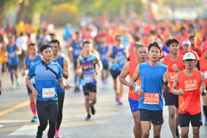 BIB: 200
                            <button type="button" onclick="openModal(10596303)" class="btn btn-primary btn-sm float-right btn-popup" data-toggle="modal" data-target=".modal-high-quality">
                        <i class="fas fa-shopping-cart"></i> Add to Cart
                    </button>
                                            <button type="button" onclick="isThisMe(10596303, true)" class="btn btn-success btn-sm float-right btn-popup btn-isme hidden" data-toggle="tooltip" data-placement="bottom" title="นี่คือรูปของคุณใช่ไหม คลิกที่นี่เพื่อเอาเข้าอัลบั้ม">
                        <i class="fas fa-plus"></i> Add to album
                    </button>
                    <button type="button" onclick="isThisMe(10596303, false)" class="btn btn-warning btn-sm float-right btn-popup btn-isnotme hidden">
                        <i class="fas fa-ban"></i> Remove from album
                    </button>