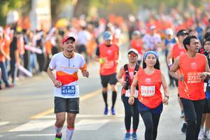 BIB: 25893, 20505, 20275, 28079
                            <button type="button" onclick="openModal(10595938)" class="btn btn-primary btn-sm float-right btn-popup" data-toggle="modal" data-target=".modal-high-quality">
                        <i class="fas fa-shopping-cart"></i> Add to Cart
                    </button>
                                            <button type="button" onclick="isThisMe(10595938, true)" class="btn btn-success btn-sm float-right btn-popup btn-isme hidden" data-toggle="tooltip" data-placement="bottom" title="นี่คือรูปของคุณใช่ไหม คลิกที่นี่เพื่อเอาเข้าอัลบั้ม">
                        <i class="fas fa-plus"></i> Add to album
                    </button>
                    <button type="button" onclick="isThisMe(10595938, false)" class="btn btn-warning btn-sm float-right btn-popup btn-isnotme hidden">
                        <i class="fas fa-ban"></i> Remove from album
                    </button>