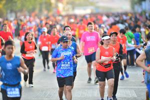 BIB: 202, 81009
                            <button type="button" onclick="openModal(10595884)" class="btn btn-primary btn-sm float-right btn-popup" data-toggle="modal" data-target=".modal-high-quality">
                        <i class="fas fa-shopping-cart"></i> Add to Cart
                    </button>
                                            <button type="button" onclick="isThisMe(10595884, true)" class="btn btn-success btn-sm float-right btn-popup btn-isme hidden" data-toggle="tooltip" data-placement="bottom" title="นี่คือรูปของคุณใช่ไหม คลิกที่นี่เพื่อเอาเข้าอัลบั้ม">
                        <i class="fas fa-plus"></i> Add to album
                    </button>
                    <button type="button" onclick="isThisMe(10595884, false)" class="btn btn-warning btn-sm float-right btn-popup btn-isnotme hidden">
                        <i class="fas fa-ban"></i> Remove from album
                    </button>