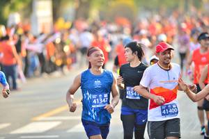 BIB: 20505, 20275, 2317
                            <button type="button" onclick="openModal(10595948)" class="btn btn-primary btn-sm float-right btn-popup" data-toggle="modal" data-target=".modal-high-quality">
                        <i class="fas fa-shopping-cart"></i> Add to Cart
                    </button>
                                            <button type="button" onclick="isThisMe(10595948, true)" class="btn btn-success btn-sm float-right btn-popup btn-isme hidden" data-toggle="tooltip" data-placement="bottom" title="นี่คือรูปของคุณใช่ไหม คลิกที่นี่เพื่อเอาเข้าอัลบั้ม">
                        <i class="fas fa-plus"></i> Add to album
                    </button>
                    <button type="button" onclick="isThisMe(10595948, false)" class="btn btn-warning btn-sm float-right btn-popup btn-isnotme hidden">
                        <i class="fas fa-ban"></i> Remove from album
                    </button>