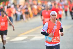 BIB: 20291, 2114, 20152
                            <button type="button" onclick="openModal(10595899)" class="btn btn-primary btn-sm float-right btn-popup" data-toggle="modal" data-target=".modal-high-quality">
                        <i class="fas fa-shopping-cart"></i> Add to Cart
                    </button>
                                            <button type="button" onclick="isThisMe(10595899, true)" class="btn btn-success btn-sm float-right btn-popup btn-isme hidden" data-toggle="tooltip" data-placement="bottom" title="นี่คือรูปของคุณใช่ไหม คลิกที่นี่เพื่อเอาเข้าอัลบั้ม">
                        <i class="fas fa-plus"></i> Add to album
                    </button>
                    <button type="button" onclick="isThisMe(10595899, false)" class="btn btn-warning btn-sm float-right btn-popup btn-isnotme hidden">
                        <i class="fas fa-ban"></i> Remove from album
                    </button>