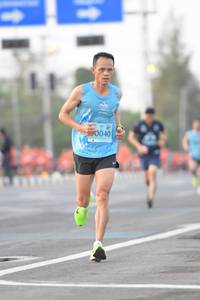 BIB: 0040
                            <button type="button" onclick="openModal(12321594)" class="btn btn-primary btn-sm float-right btn-popup" data-toggle="modal" data-target=".modal-high-quality">
                        <i class="fas fa-shopping-cart"></i> Add to Cart
                    </button>
                                            <button type="button" onclick="isThisMe(12321594, true)" class="btn btn-success btn-sm float-right btn-popup btn-isme hidden" data-toggle="tooltip" data-placement="bottom" title="นี่คือรูปของคุณใช่ไหม คลิกที่นี่เพื่อเอาเข้าอัลบั้ม">
                        <i class="fas fa-plus"></i> Add to album
                    </button>
                    <button type="button" onclick="isThisMe(12321594, false)" class="btn btn-warning btn-sm float-right btn-popup btn-isnotme hidden">
                        <i class="fas fa-ban"></i> Remove from album
                    </button>