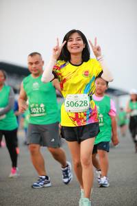 BIB: 50628, 50215
                            <button type="button" onclick="openModal(10519606)" class="btn btn-primary btn-sm float-right btn-popup" data-toggle="modal" data-target=".modal-high-quality">
                        <i class="fas fa-shopping-cart"></i> Add to Cart
                    </button>
                                            <button type="button" onclick="isThisMe(10519606, true)" class="btn btn-success btn-sm float-right btn-popup btn-isme hidden" data-toggle="tooltip" data-placement="bottom" title="นี่คือรูปของคุณใช่ไหม คลิกที่นี่เพื่อเอาเข้าอัลบั้ม">
                        <i class="fas fa-plus"></i> Add to album
                    </button>
                    <button type="button" onclick="isThisMe(10519606, false)" class="btn btn-warning btn-sm float-right btn-popup btn-isnotme hidden">
                        <i class="fas fa-ban"></i> Remove from album
                    </button>