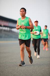 BIB: 1790
                            <button type="button" onclick="openModal(10494780)" class="btn btn-primary btn-sm float-right btn-popup" data-toggle="modal" data-target=".modal-high-quality">
                        <i class="fas fa-shopping-cart"></i> Add to Cart
                    </button>
                                            <button type="button" onclick="isThisMe(10494780, true)" class="btn btn-success btn-sm float-right btn-popup btn-isme hidden" data-toggle="tooltip" data-placement="bottom" title="นี่คือรูปของคุณใช่ไหม คลิกที่นี่เพื่อเอาเข้าอัลบั้ม">
                        <i class="fas fa-plus"></i> Add to album
                    </button>
                    <button type="button" onclick="isThisMe(10494780, false)" class="btn btn-warning btn-sm float-right btn-popup btn-isnotme hidden">
                        <i class="fas fa-ban"></i> Remove from album
                    </button>