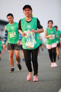 BIB: 80658
                            <button type="button" onclick="openModal(10504994)" class="btn btn-primary btn-sm float-right btn-popup" data-toggle="modal" data-target=".modal-high-quality">
                        <i class="fas fa-shopping-cart"></i> Add to Cart
                    </button>
                                            <button type="button" onclick="isThisMe(10504994, true)" class="btn btn-success btn-sm float-right btn-popup btn-isme hidden" data-toggle="tooltip" data-placement="bottom" title="นี่คือรูปของคุณใช่ไหม คลิกที่นี่เพื่อเอาเข้าอัลบั้ม">
                        <i class="fas fa-plus"></i> Add to album
                    </button>
                    <button type="button" onclick="isThisMe(10504994, false)" class="btn btn-warning btn-sm float-right btn-popup btn-isnotme hidden">
                        <i class="fas fa-ban"></i> Remove from album
                    </button>