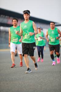 BIB: 51891, 12024, 50384
                            <button type="button" onclick="openModal(10500399)" class="btn btn-primary btn-sm float-right btn-popup" data-toggle="modal" data-target=".modal-high-quality">
                        <i class="fas fa-shopping-cart"></i> Add to Cart
                    </button>
                                            <button type="button" onclick="isThisMe(10500399, true)" class="btn btn-success btn-sm float-right btn-popup btn-isme hidden" data-toggle="tooltip" data-placement="bottom" title="นี่คือรูปของคุณใช่ไหม คลิกที่นี่เพื่อเอาเข้าอัลบั้ม">
                        <i class="fas fa-plus"></i> Add to album
                    </button>
                    <button type="button" onclick="isThisMe(10500399, false)" class="btn btn-warning btn-sm float-right btn-popup btn-isnotme hidden">
                        <i class="fas fa-ban"></i> Remove from album
                    </button>