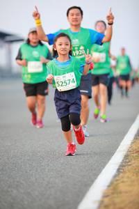 BIB: 1920, 52574
                            <button type="button" onclick="openModal(10511301)" class="btn btn-primary btn-sm float-right btn-popup" data-toggle="modal" data-target=".modal-high-quality">
                        <i class="fas fa-shopping-cart"></i> Add to Cart
                    </button>
                                            <button type="button" onclick="isThisMe(10511301, true)" class="btn btn-success btn-sm float-right btn-popup btn-isme hidden" data-toggle="tooltip" data-placement="bottom" title="นี่คือรูปของคุณใช่ไหม คลิกที่นี่เพื่อเอาเข้าอัลบั้ม">
                        <i class="fas fa-plus"></i> Add to album
                    </button>
                    <button type="button" onclick="isThisMe(10511301, false)" class="btn btn-warning btn-sm float-right btn-popup btn-isnotme hidden">
                        <i class="fas fa-ban"></i> Remove from album
                    </button>