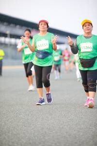 BIB: 53151, 53266
                            <button type="button" onclick="openModal(10511713)" class="btn btn-primary btn-sm float-right btn-popup" data-toggle="modal" data-target=".modal-high-quality">
                        <i class="fas fa-shopping-cart"></i> Add to Cart
                    </button>
                                            <button type="button" onclick="isThisMe(10511713, true)" class="btn btn-success btn-sm float-right btn-popup btn-isme hidden" data-toggle="tooltip" data-placement="bottom" title="นี่คือรูปของคุณใช่ไหม คลิกที่นี่เพื่อเอาเข้าอัลบั้ม">
                        <i class="fas fa-plus"></i> Add to album
                    </button>
                    <button type="button" onclick="isThisMe(10511713, false)" class="btn btn-warning btn-sm float-right btn-popup btn-isnotme hidden">
                        <i class="fas fa-ban"></i> Remove from album
                    </button>