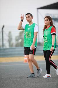 BIB: 3432, 428
                            <button type="button" onclick="openModal(10520131)" class="btn btn-primary btn-sm float-right btn-popup" data-toggle="modal" data-target=".modal-high-quality">
                        <i class="fas fa-shopping-cart"></i> Add to Cart
                    </button>
                                            <button type="button" onclick="isThisMe(10520131, true)" class="btn btn-success btn-sm float-right btn-popup btn-isme hidden" data-toggle="tooltip" data-placement="bottom" title="นี่คือรูปของคุณใช่ไหม คลิกที่นี่เพื่อเอาเข้าอัลบั้ม">
                        <i class="fas fa-plus"></i> Add to album
                    </button>
                    <button type="button" onclick="isThisMe(10520131, false)" class="btn btn-warning btn-sm float-right btn-popup btn-isnotme hidden">
                        <i class="fas fa-ban"></i> Remove from album
                    </button>