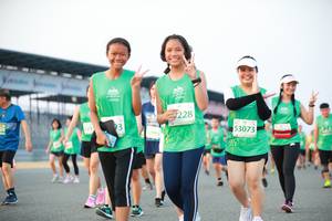 BIB: 228, 53073
                            <button type="button" onclick="openModal(10510785)" class="btn btn-primary btn-sm float-right btn-popup" data-toggle="modal" data-target=".modal-high-quality">
                        <i class="fas fa-shopping-cart"></i> Add to Cart
                    </button>
                                            <button type="button" onclick="isThisMe(10510785, true)" class="btn btn-success btn-sm float-right btn-popup btn-isme hidden" data-toggle="tooltip" data-placement="bottom" title="นี่คือรูปของคุณใช่ไหม คลิกที่นี่เพื่อเอาเข้าอัลบั้ม">
                        <i class="fas fa-plus"></i> Add to album
                    </button>
                    <button type="button" onclick="isThisMe(10510785, false)" class="btn btn-warning btn-sm float-right btn-popup btn-isnotme hidden">
                        <i class="fas fa-ban"></i> Remove from album
                    </button>