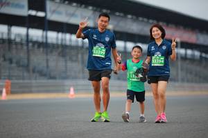 BIB: 53399, 53394, 535
                            <button type="button" onclick="openModal(10523453)" class="btn btn-primary btn-sm float-right btn-popup" data-toggle="modal" data-target=".modal-high-quality">
                        <i class="fas fa-shopping-cart"></i> Add to Cart
                    </button>
                                            <button type="button" onclick="isThisMe(10523453, true)" class="btn btn-success btn-sm float-right btn-popup btn-isme hidden" data-toggle="tooltip" data-placement="bottom" title="นี่คือรูปของคุณใช่ไหม คลิกที่นี่เพื่อเอาเข้าอัลบั้ม">
                        <i class="fas fa-plus"></i> Add to album
                    </button>
                    <button type="button" onclick="isThisMe(10523453, false)" class="btn btn-warning btn-sm float-right btn-popup btn-isnotme hidden">
                        <i class="fas fa-ban"></i> Remove from album
                    </button>