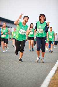 BIB: 52945, 52363, 1168
                            <button type="button" onclick="openModal(10506783)" class="btn btn-primary btn-sm float-right btn-popup" data-toggle="modal" data-target=".modal-high-quality">
                        <i class="fas fa-shopping-cart"></i> Add to Cart
                    </button>
                                            <button type="button" onclick="isThisMe(10506783, true)" class="btn btn-success btn-sm float-right btn-popup btn-isme hidden" data-toggle="tooltip" data-placement="bottom" title="นี่คือรูปของคุณใช่ไหม คลิกที่นี่เพื่อเอาเข้าอัลบั้ม">
                        <i class="fas fa-plus"></i> Add to album
                    </button>
                    <button type="button" onclick="isThisMe(10506783, false)" class="btn btn-warning btn-sm float-right btn-popup btn-isnotme hidden">
                        <i class="fas fa-ban"></i> Remove from album
                    </button>