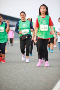 BIB: 52306, 063, 53197
                            <button type="button" onclick="openModal(10512310)" class="btn btn-primary btn-sm float-right btn-popup" data-toggle="modal" data-target=".modal-high-quality">
                        <i class="fas fa-shopping-cart"></i> Add to Cart
                    </button>
                                            <button type="button" onclick="isThisMe(10512310, true)" class="btn btn-success btn-sm float-right btn-popup btn-isme hidden" data-toggle="tooltip" data-placement="bottom" title="นี่คือรูปของคุณใช่ไหม คลิกที่นี่เพื่อเอาเข้าอัลบั้ม">
                        <i class="fas fa-plus"></i> Add to album
                    </button>
                    <button type="button" onclick="isThisMe(10512310, false)" class="btn btn-warning btn-sm float-right btn-popup btn-isnotme hidden">
                        <i class="fas fa-ban"></i> Remove from album
                    </button>