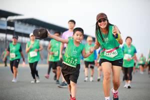 BIB: 52746, 51512
                            <button type="button" onclick="openModal(10506452)" class="btn btn-primary btn-sm float-right btn-popup" data-toggle="modal" data-target=".modal-high-quality">
                        <i class="fas fa-shopping-cart"></i> Add to Cart
                    </button>
                                            <button type="button" onclick="isThisMe(10506452, true)" class="btn btn-success btn-sm float-right btn-popup btn-isme hidden" data-toggle="tooltip" data-placement="bottom" title="นี่คือรูปของคุณใช่ไหม คลิกที่นี่เพื่อเอาเข้าอัลบั้ม">
                        <i class="fas fa-plus"></i> Add to album
                    </button>
                    <button type="button" onclick="isThisMe(10506452, false)" class="btn btn-warning btn-sm float-right btn-popup btn-isnotme hidden">
                        <i class="fas fa-ban"></i> Remove from album
                    </button>