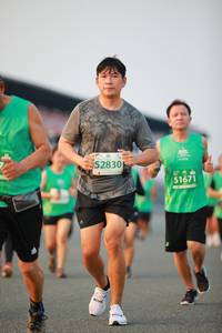 BIB: 52830, 51671
                            <button type="button" onclick="openModal(10498753)" class="btn btn-primary btn-sm float-right btn-popup" data-toggle="modal" data-target=".modal-high-quality">
                        <i class="fas fa-shopping-cart"></i> Add to Cart
                    </button>
                                            <button type="button" onclick="isThisMe(10498753, true)" class="btn btn-success btn-sm float-right btn-popup btn-isme hidden" data-toggle="tooltip" data-placement="bottom" title="นี่คือรูปของคุณใช่ไหม คลิกที่นี่เพื่อเอาเข้าอัลบั้ม">
                        <i class="fas fa-plus"></i> Add to album
                    </button>
                    <button type="button" onclick="isThisMe(10498753, false)" class="btn btn-warning btn-sm float-right btn-popup btn-isnotme hidden">
                        <i class="fas fa-ban"></i> Remove from album
                    </button>