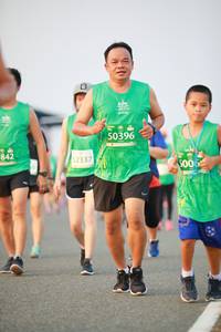 BIB: 50396, 842, 52337, 500
                            <button type="button" onclick="openModal(10503749)" class="btn btn-primary btn-sm float-right btn-popup" data-toggle="modal" data-target=".modal-high-quality">
                        <i class="fas fa-shopping-cart"></i> Add to Cart
                    </button>
                                            <button type="button" onclick="isThisMe(10503749, true)" class="btn btn-success btn-sm float-right btn-popup btn-isme hidden" data-toggle="tooltip" data-placement="bottom" title="นี่คือรูปของคุณใช่ไหม คลิกที่นี่เพื่อเอาเข้าอัลบั้ม">
                        <i class="fas fa-plus"></i> Add to album
                    </button>
                    <button type="button" onclick="isThisMe(10503749, false)" class="btn btn-warning btn-sm float-right btn-popup btn-isnotme hidden">
                        <i class="fas fa-ban"></i> Remove from album
                    </button>