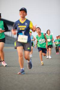 BIB: 2239
                            <button type="button" onclick="openModal(10497185)" class="btn btn-primary btn-sm float-right btn-popup" data-toggle="modal" data-target=".modal-high-quality">
                        <i class="fas fa-shopping-cart"></i> Add to Cart
                    </button>
                                            <button type="button" onclick="isThisMe(10497185, true)" class="btn btn-success btn-sm float-right btn-popup btn-isme hidden" data-toggle="tooltip" data-placement="bottom" title="นี่คือรูปของคุณใช่ไหม คลิกที่นี่เพื่อเอาเข้าอัลบั้ม">
                        <i class="fas fa-plus"></i> Add to album
                    </button>
                    <button type="button" onclick="isThisMe(10497185, false)" class="btn btn-warning btn-sm float-right btn-popup btn-isnotme hidden">
                        <i class="fas fa-ban"></i> Remove from album
                    </button>