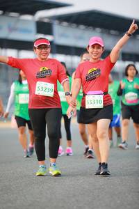 BIB: 53239, 1127, 53310
                            <button type="button" onclick="openModal(10513675)" class="btn btn-primary btn-sm float-right btn-popup" data-toggle="modal" data-target=".modal-high-quality">
                        <i class="fas fa-shopping-cart"></i> Add to Cart
                    </button>
                                            <button type="button" onclick="isThisMe(10513675, true)" class="btn btn-success btn-sm float-right btn-popup btn-isme hidden" data-toggle="tooltip" data-placement="bottom" title="นี่คือรูปของคุณใช่ไหม คลิกที่นี่เพื่อเอาเข้าอัลบั้ม">
                        <i class="fas fa-plus"></i> Add to album
                    </button>
                    <button type="button" onclick="isThisMe(10513675, false)" class="btn btn-warning btn-sm float-right btn-popup btn-isnotme hidden">
                        <i class="fas fa-ban"></i> Remove from album
                    </button>