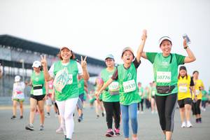 BIB: 50776, 50539
                            <button type="button" onclick="openModal(10511731)" class="btn btn-primary btn-sm float-right btn-popup" data-toggle="modal" data-target=".modal-high-quality">
                        <i class="fas fa-shopping-cart"></i> Add to Cart
                    </button>
                                            <button type="button" onclick="isThisMe(10511731, true)" class="btn btn-success btn-sm float-right btn-popup btn-isme hidden" data-toggle="tooltip" data-placement="bottom" title="นี่คือรูปของคุณใช่ไหม คลิกที่นี่เพื่อเอาเข้าอัลบั้ม">
                        <i class="fas fa-plus"></i> Add to album
                    </button>
                    <button type="button" onclick="isThisMe(10511731, false)" class="btn btn-warning btn-sm float-right btn-popup btn-isnotme hidden">
                        <i class="fas fa-ban"></i> Remove from album
                    </button>