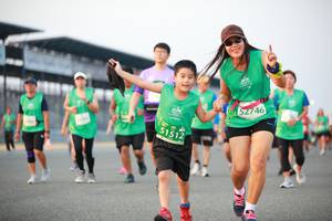 BIB: 52746, 1512
                            <button type="button" onclick="openModal(10506434)" class="btn btn-primary btn-sm float-right btn-popup" data-toggle="modal" data-target=".modal-high-quality">
                        <i class="fas fa-shopping-cart"></i> Add to Cart
                    </button>
                                            <button type="button" onclick="isThisMe(10506434, true)" class="btn btn-success btn-sm float-right btn-popup btn-isme hidden" data-toggle="tooltip" data-placement="bottom" title="นี่คือรูปของคุณใช่ไหม คลิกที่นี่เพื่อเอาเข้าอัลบั้ม">
                        <i class="fas fa-plus"></i> Add to album
                    </button>
                    <button type="button" onclick="isThisMe(10506434, false)" class="btn btn-warning btn-sm float-right btn-popup btn-isnotme hidden">
                        <i class="fas fa-ban"></i> Remove from album
                    </button>