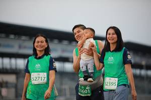 BIB: 52717, 52395, 1601
                            <button type="button" onclick="openModal(10523200)" class="btn btn-primary btn-sm float-right btn-popup" data-toggle="modal" data-target=".modal-high-quality">
                        <i class="fas fa-shopping-cart"></i> Add to Cart
                    </button>
                                            <button type="button" onclick="isThisMe(10523200, true)" class="btn btn-success btn-sm float-right btn-popup btn-isme hidden" data-toggle="tooltip" data-placement="bottom" title="นี่คือรูปของคุณใช่ไหม คลิกที่นี่เพื่อเอาเข้าอัลบั้ม">
                        <i class="fas fa-plus"></i> Add to album
                    </button>
                    <button type="button" onclick="isThisMe(10523200, false)" class="btn btn-warning btn-sm float-right btn-popup btn-isnotme hidden">
                        <i class="fas fa-ban"></i> Remove from album
                    </button>