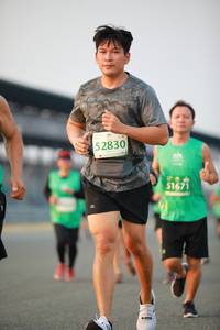 BIB: 52830, 1671
                            <button type="button" onclick="openModal(10498754)" class="btn btn-primary btn-sm float-right btn-popup" data-toggle="modal" data-target=".modal-high-quality">
                        <i class="fas fa-shopping-cart"></i> Add to Cart
                    </button>
                                            <button type="button" onclick="isThisMe(10498754, true)" class="btn btn-success btn-sm float-right btn-popup btn-isme hidden" data-toggle="tooltip" data-placement="bottom" title="นี่คือรูปของคุณใช่ไหม คลิกที่นี่เพื่อเอาเข้าอัลบั้ม">
                        <i class="fas fa-plus"></i> Add to album
                    </button>
                    <button type="button" onclick="isThisMe(10498754, false)" class="btn btn-warning btn-sm float-right btn-popup btn-isnotme hidden">
                        <i class="fas fa-ban"></i> Remove from album
                    </button>