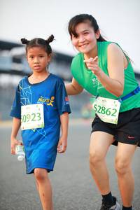 BIB: 52862, 50923
                            <button type="button" onclick="openModal(10505350)" class="btn btn-primary btn-sm float-right btn-popup" data-toggle="modal" data-target=".modal-high-quality">
                        <i class="fas fa-shopping-cart"></i> Add to Cart
                    </button>
                                            <button type="button" onclick="isThisMe(10505350, true)" class="btn btn-success btn-sm float-right btn-popup btn-isme hidden" data-toggle="tooltip" data-placement="bottom" title="นี่คือรูปของคุณใช่ไหม คลิกที่นี่เพื่อเอาเข้าอัลบั้ม">
                        <i class="fas fa-plus"></i> Add to album
                    </button>
                    <button type="button" onclick="isThisMe(10505350, false)" class="btn btn-warning btn-sm float-right btn-popup btn-isnotme hidden">
                        <i class="fas fa-ban"></i> Remove from album
                    </button>