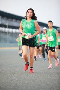 BIB: 802, 0599
                            <button type="button" onclick="openModal(10505564)" class="btn btn-primary btn-sm float-right btn-popup" data-toggle="modal" data-target=".modal-high-quality">
                        <i class="fas fa-shopping-cart"></i> Add to Cart
                    </button>
                                            <button type="button" onclick="isThisMe(10505564, true)" class="btn btn-success btn-sm float-right btn-popup btn-isme hidden" data-toggle="tooltip" data-placement="bottom" title="นี่คือรูปของคุณใช่ไหม คลิกที่นี่เพื่อเอาเข้าอัลบั้ม">
                        <i class="fas fa-plus"></i> Add to album
                    </button>
                    <button type="button" onclick="isThisMe(10505564, false)" class="btn btn-warning btn-sm float-right btn-popup btn-isnotme hidden">
                        <i class="fas fa-ban"></i> Remove from album
                    </button>